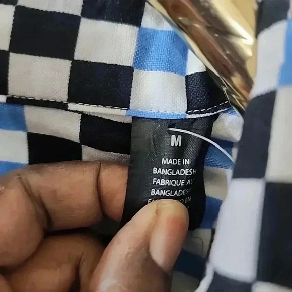 Levis Skate Boarding Collection.  Long sleeve shirt - Picture 4 of 7